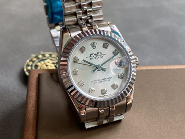 激安ロレックス正面デザイン